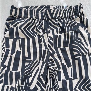 LOFT - High-waisted wide-leg fashion pants!